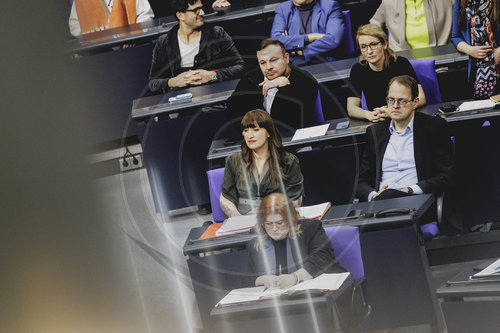 Bundestag beraet ueber Rentenpaket