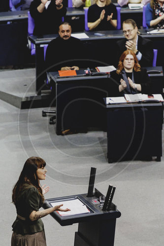 Bundestag beraet ueber Rentenpaket