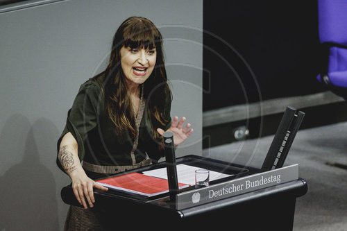 Bundestag beraet ueber Rentenpaket