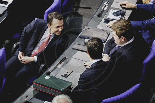 Bundestag beraet ueber Rentenpaket