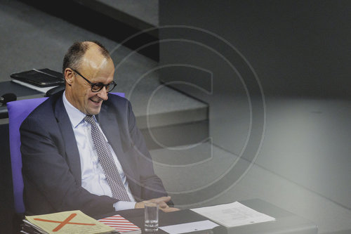 Bundestag beraet ueber Rentenpaket