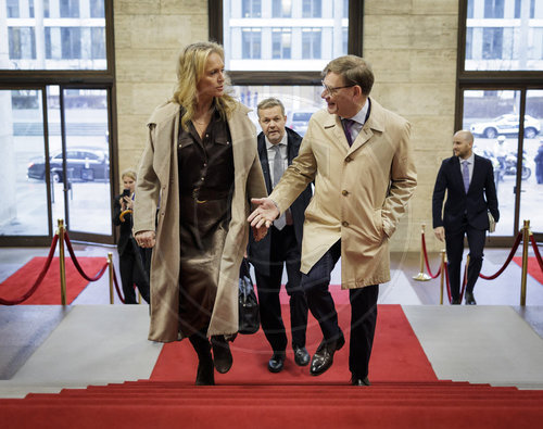 BM Wadephul trifft AMin Island