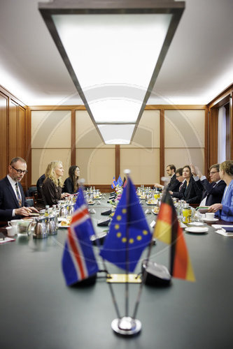 BM Wadephul trifft AMin Island