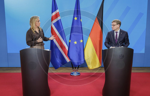 BM Wadephul trifft AMin Island