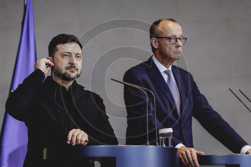 Praesident der Ukraine Selenskyj trifft Bundeskanzler Merz