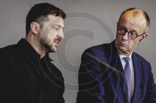 Praesident der Ukraine Selenskyj trifft Bundeskanzler Merz