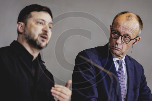 Praesident der Ukraine Selenskyj trifft Bundeskanzler Merz