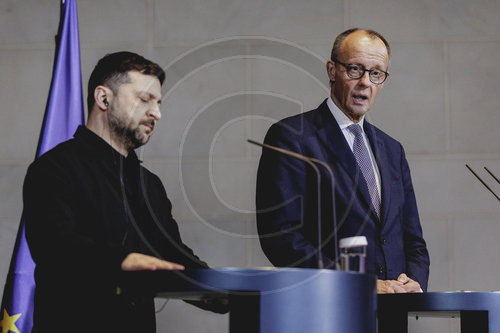 Praesident der Ukraine Selenskyj trifft Bundeskanzler Merz