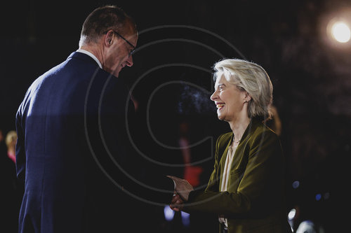 Bundeskanzler Merz trifft europaeische Staats- und Regierungschefs im Bundeskanzleramt