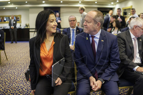 BM Reiche reist nach Israel