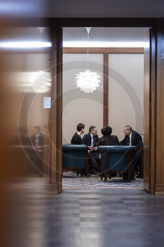 Kalasnikova und Babaryka im Auswaertigen Amt