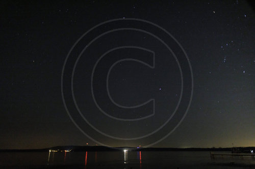 Sternenhimmel ueber dem Mueggelsee