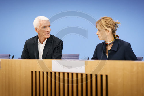 BMBFSFJ in Bundespressekonferenz