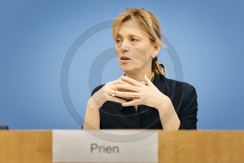 BMBFSFJ in Bundespressekonferenz