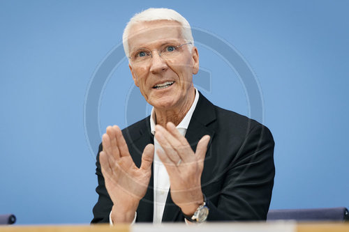 BMBFSFJ in Bundespressekonferenz