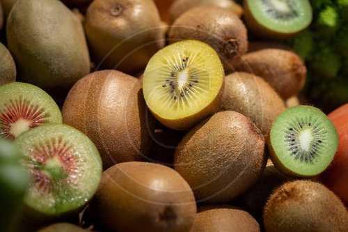 Kiwis