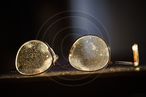 Dreckige Brille - kein Durchblick