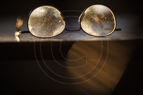 Dreckige Brille - kein Durchblick