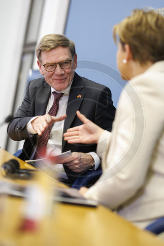 BM Wadephul in Lettland