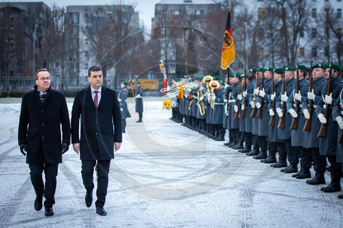 Boris Pistorius und Radu-Dinel Miru¬ª√µΔí√â