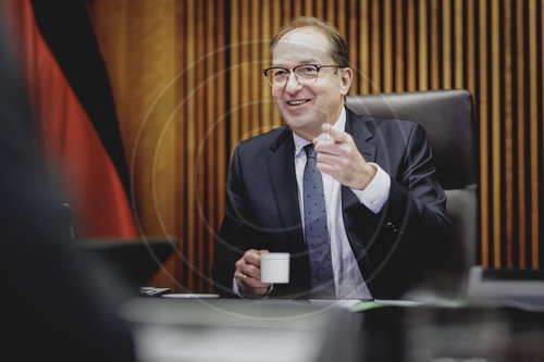 Interview mit Alexander Dobrindt