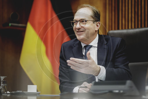 Interview mit Alexander Dobrindt