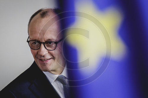 Bundeskanzler Merz bekommt Gutachten der Expertenkommission Forschung und Innovation