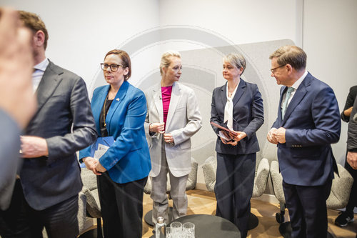 Bundesaussenminister Waephul bei der MSC