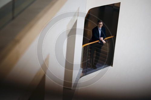 Carsten Schneider f‚àö¬∫r NBR