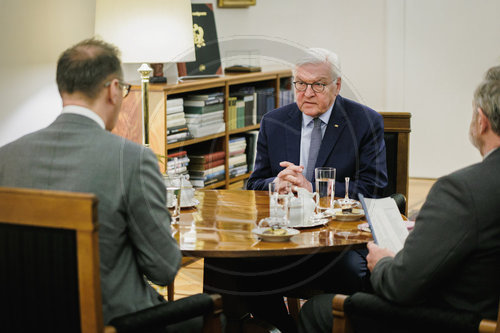 Frank-Walter Steinmeier und Oleksii Makeiev