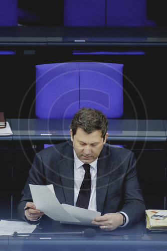 Finanzminister Klingbeil im Bundestag zur Reform der privaten Altersvorsorge