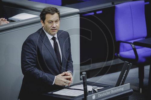 Finanzminister Klingbeil im Bundestag zur Reform der privaten Altersvorsorge