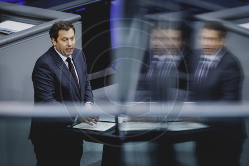 Finanzminister Klingbeil im Bundestag zur Reform der privaten Altersvorsorge