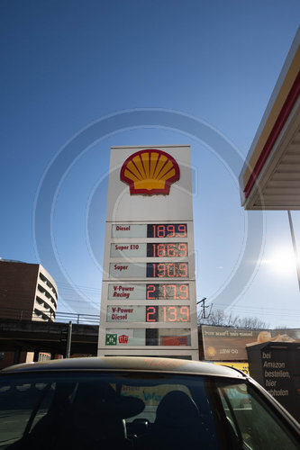 steigende Benzinpreise