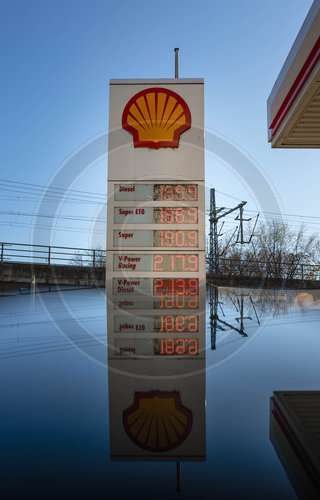 steigende Benzinpreise