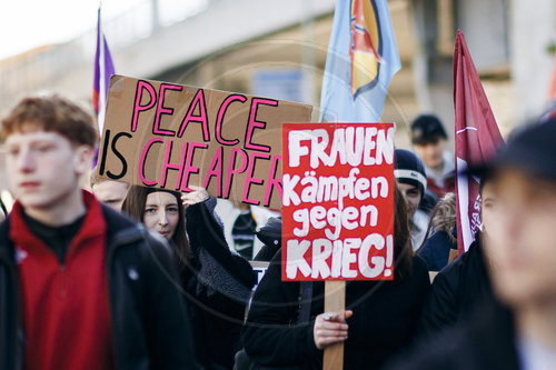 Schulstreik gegen Wehrpflicht