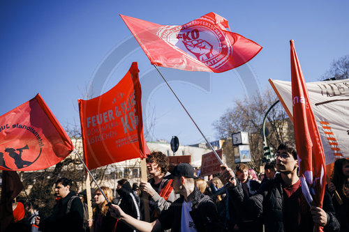 Schulstreik gegen Wehrpflicht