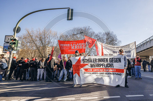 Schulstreik gegen Wehrpflicht