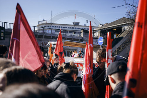 Schulstreik gegen Wehrpflicht