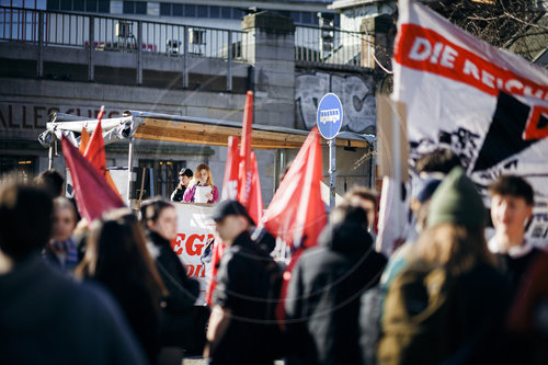 Schulstreik gegen Wehrpflicht