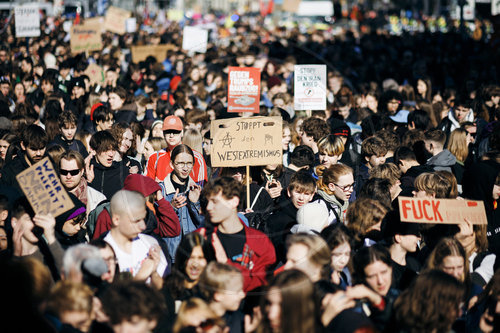 Schulstreik gegen Wehrpflicht