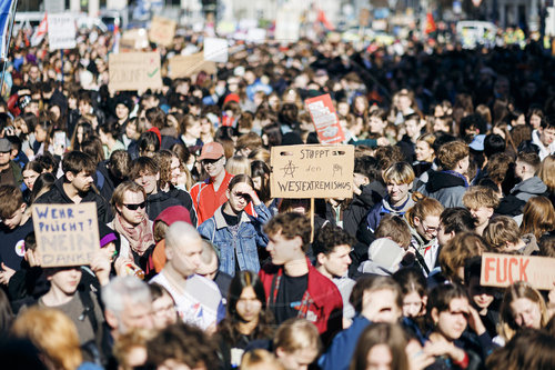 Schulstreik gegen Wehrpflicht