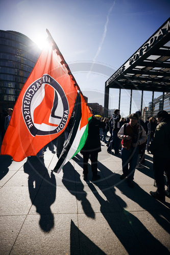 Schulstreik gegen Wehrpflicht