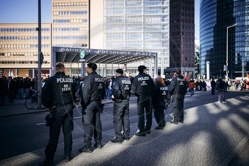 Schulstreik gegen Wehrpflicht