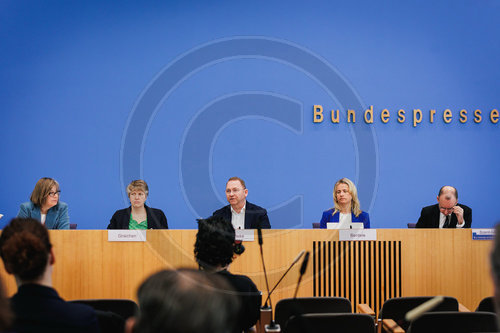 Eva Maria Welskop-Deffaa, Verena Graichen, Frank Werneke und Verena Bentele