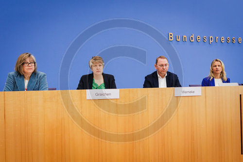 Eva Maria Welskop-Deffaa, Verena Graichen, Frank Werneke und Verena Bentele