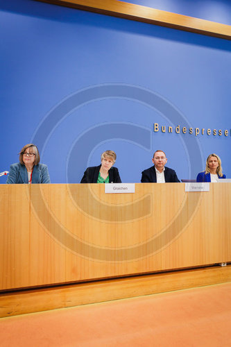 Eva Maria Welskop-Deffaa, Verena Graichen, Frank Werneke und Verena Bentele