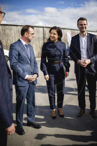 Bundesministerin Reiche eroeffnet Heizkraftwerk in Memmingen