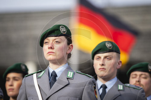 Soldatin im Wachbataillon