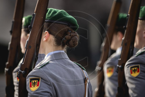 Soldatin im Wachbataillon